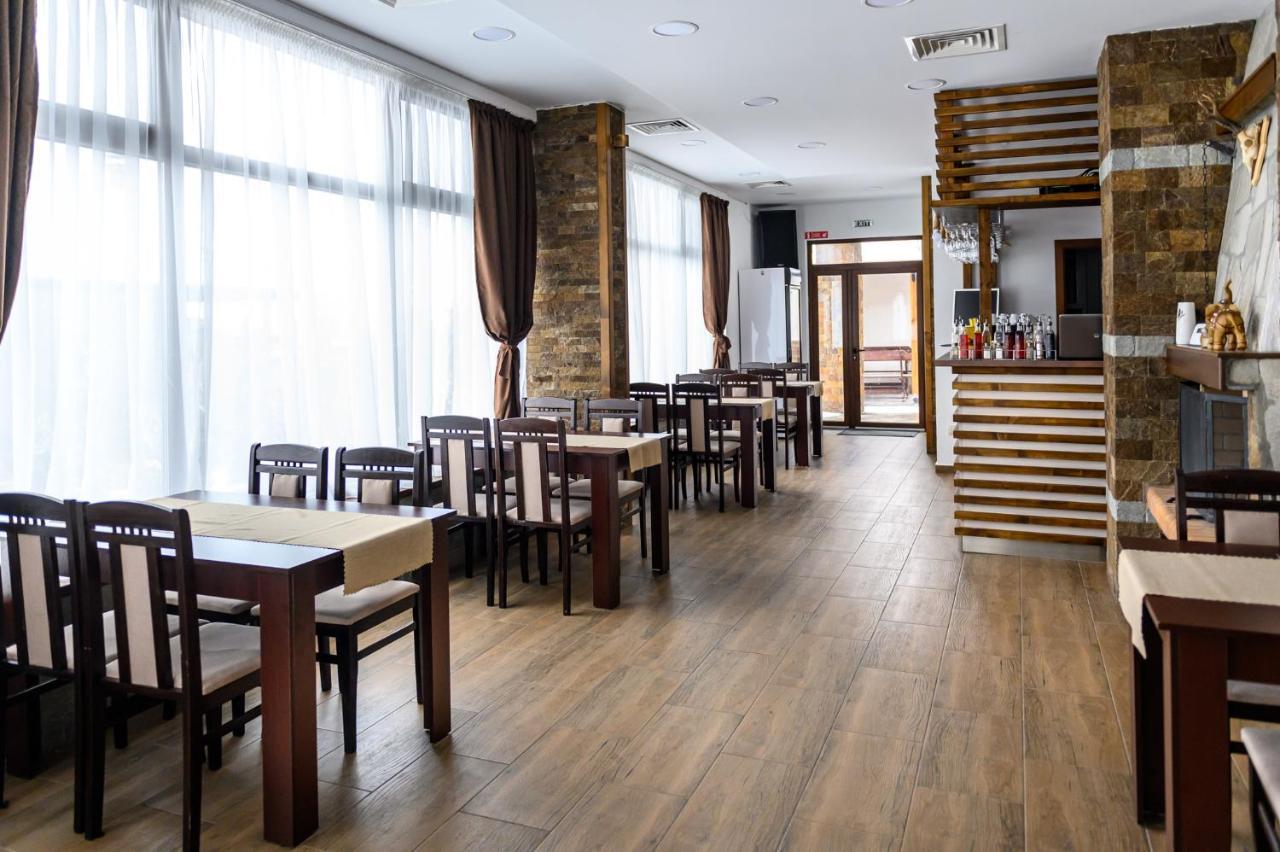 Семеен Хотел При Вергил Saparewa Banja Exterior foto